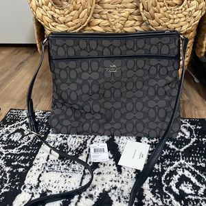 Authentic coach cross body bag